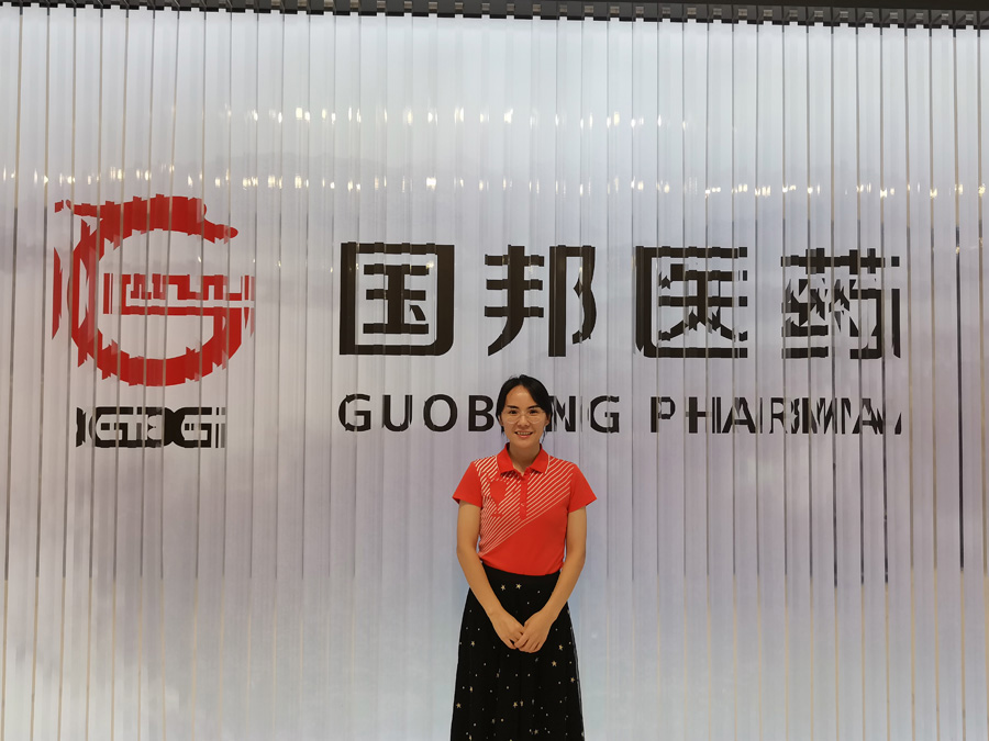 2022年度CA88医药金鹰斗争者——秦小玉